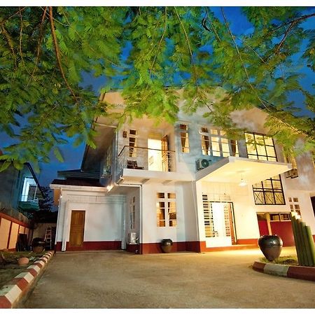 Thanlwin Guesthouse Yangon Exterior foto